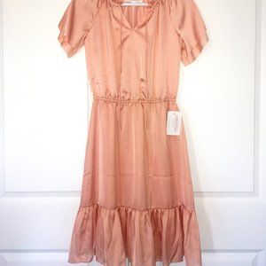 Neesee's Kendra Dress (Peach)